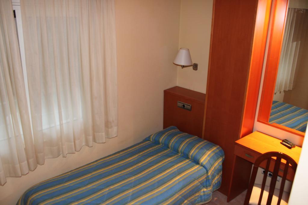 Hotel Del Port ラメトリャ・デ・マール エクステリア 写真